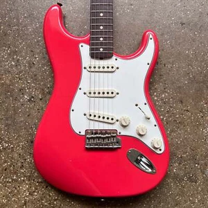 Fender Custom Shop 1963 Stratocaster Korina Journeyman Relic 2022 - Fiesta Red - Picture 1 of 22