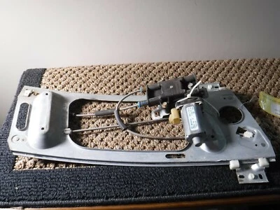 OEM 00-07 Chevrolet Monte Carlo SS COUPE Passenger Power Window Regulator/Motor  - Image 1 of 3