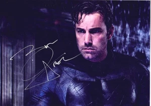 BEN AFFLECK als Batman 8x12 ....mit COA - Bild 1 von 3