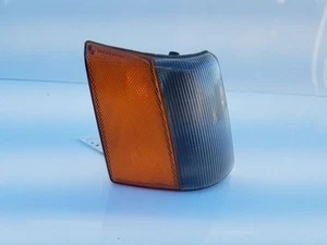Passenger Corner/Park Light Side Marker Fits 93-98 GRAND CHEROKEE 4585 - Picture 1 of 6