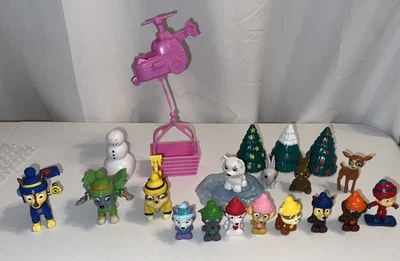 Lot of PAW Patrol Winter Arctic Rescue Snow Pups Figures Animals + - Image 1 of 4