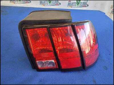 1999-2004 Ford Mustang GT 4.6L Passenger RH Rear Taillight Lamp *Read* 2640 - Image 1 of 4