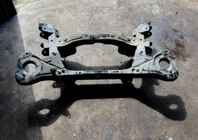 2005-2015 Nissan Armada Cradle Rear Crossmember/K-Fram Suspension Subframe OEM - Image 1 of 2