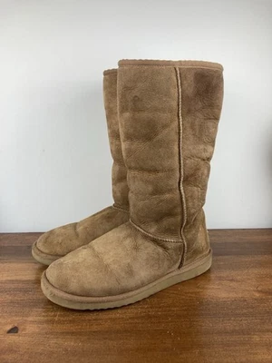 Botas UGG Australia Clásicas Altas Castaño Piel de Oveja Gamuza 5815 Para Mujer’s Talla 8 Foto 1 de 4