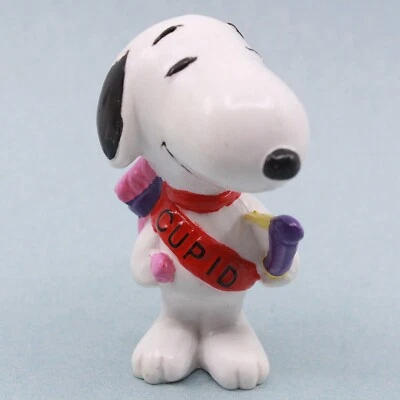 Figura PVC Peanuts Día de San Valentín Snoopy como Cupido Foto 1 de 4
