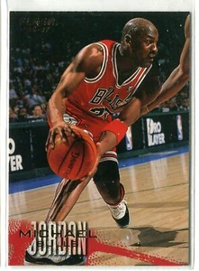 Tarjeta base Fleer Michael Jordan 1996-97 #13 HOF CHICAGO BULLS - Imagen 1 de 1