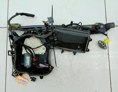 2010 SEAT Leon MK2 1P Window Motor & Regulator Front Passenger Side 1P0837401P - Image 1 of 4