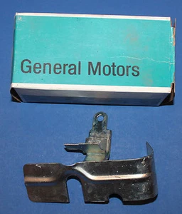 Corvette NOS spark plug shield 1960 1962 1964 1966 1968 1970 1972 1974 3917664 - Picture 1 of 1