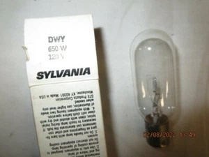 DWY Projector Lamp Projector Bulb New Old Stock One Bulb in Box - Picture 1 of 3