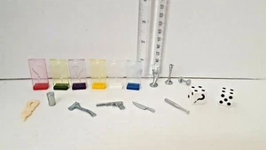 Clue Replacement Game Pieces 9 Weapons & 6 Suspects Guest Movers Parts 2 Dices - Picture 1 of 2