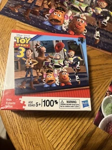 Disney Pixar Toy Story 3 Puzzle 100 pezzi Woody, Buzz e altro - Foto 1 di 6