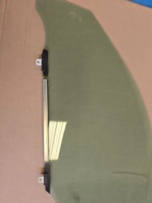 Toyota RAV4 2006-2012 puerta delantera derecha pasajero ventana vidrio OEM Foto 1 de 4