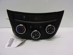 CHEVROLET TRAX 2019-2020 Heat/AC Controller w/AC (opt C60), w/o electric heater - Picture 1 of 2