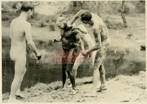 WW2 FOTO ORIGINALE NUDI TEDESCHI DIVERTENTE NUDO NUDO SOLDATI NUDI PRENDERE IL SOLE - Foto 1 di 1