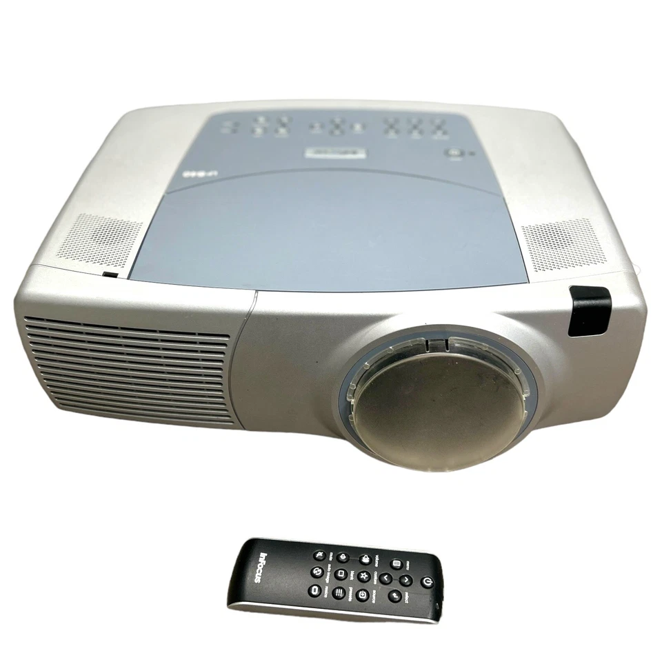 Infocus LCD Projector LP840 With Remote  See Test Video - Image 1 of 4