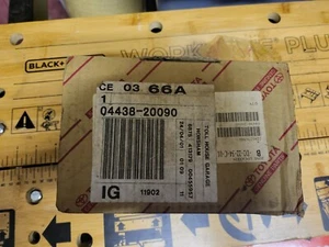 Genuine Toyota 04438-20090 Boot Kit Rear Drive Shaft - Picture 1 of 6