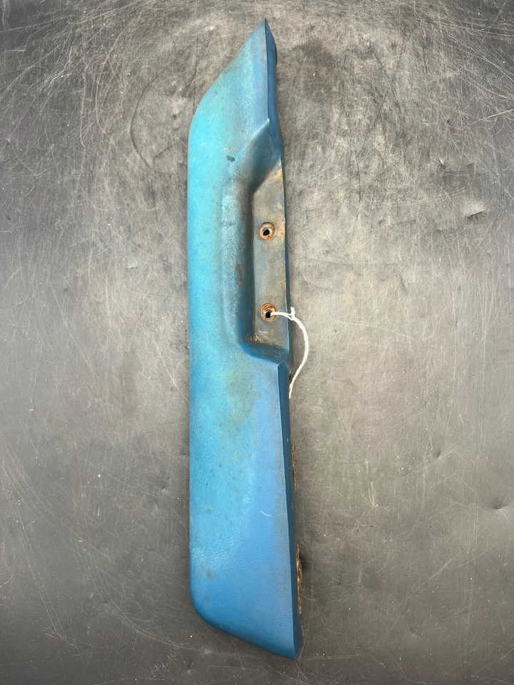 1982-1987 Chevrolet GMC S10 S15 OEM Driver Door Arm Rest Grab Handle 20235108 - Image 1 of 4