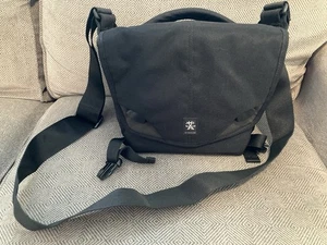 CRUMPLER 5 Five Million Dollar Home Camera Bag BLACK & GREEN Interior NWT - Picture 1 of 6