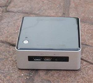 Intel NUC i5 Computer 4GB RAM 120GB SSD Roon Rock verbaut (audiophile Nutzung) - Bild 1 von 3