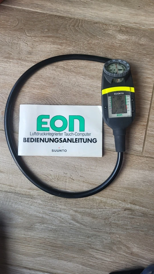 Suunto EON Luftdruckintegrierter Tauchcomputer mit Kompass - Bild 1 von 1