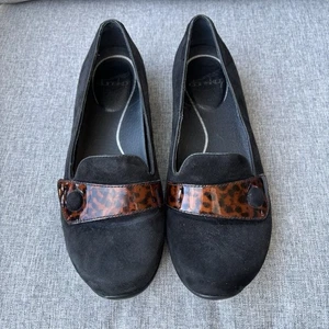 Dansko Olena Schildpatt Riemen Slipper Halbschuhe Wildleder Gr. 40 US 9,5 Damen schwarz " - Bild 1 von 13