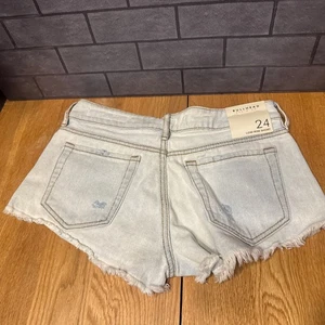 BULLHEAD Denim Shorts Juniors 24 High Rise Blue Light Low-Rise Short - Picture 1 of 12