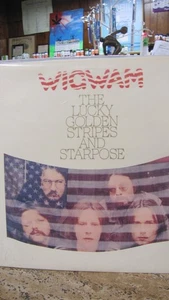 USED 1976 V2051 WIGWAM THE LUCKY GOLDEN STRIPES AND STAR POSE LP. - Bild 1 von 6