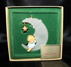 Hallmark Ornament - 1980 - A Heavenly Nap - QX139-4 - Bild 1 von 3