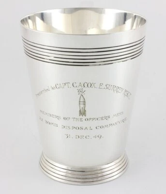 Antigua jarra Keith Murray.  Taza del ejército 22 Bomb Disposal Surrey Regiment 1949 Foto 1 de 4