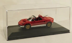 LOTUS ELISE Mk1 - Red over white  -1:43 scale in new display case - See Notes - Picture 1 of 10