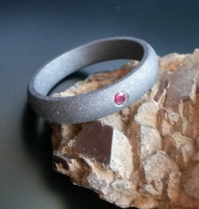 ❤️Tantal-Extrem❤️ ❤️Glitzer-Tantal❤️ Gr. 17,5 mm Rubin Ehering Verlobung - Bild 1 von 5