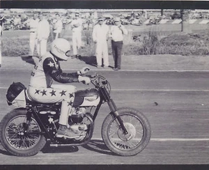 Evel Knievel s/w 8x10 Foto an der Rennstrecke Ascot - Bild 1 von 1