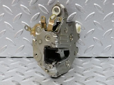 Mecanismo de bloqueo de puerta delantera derecha Mercedes-Benz S124 300TE camioneta Foto 1 de 4