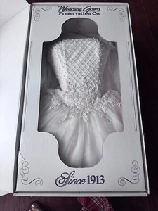 Preserve strapless off white wedding dress size - princess cut size 2 pre owned - Picture 1 of 8