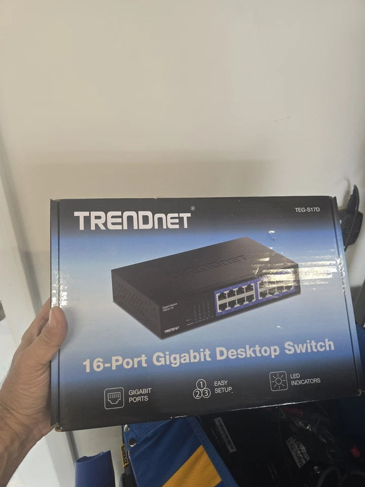 TRENDnet 16-Port Gigabit Desktop Switch, TEG-S17D, 16 x Gigabit RJ-45 Ports, - Image 1 of 1