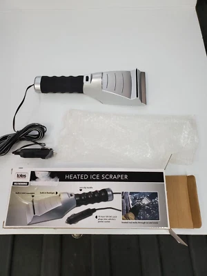 TOTES HEATED AUTO ICE SCRAPER 15 FT. 12-VOLT DC POWER CORD w/FLASHLIGHT With BOX - Image 1 of 4