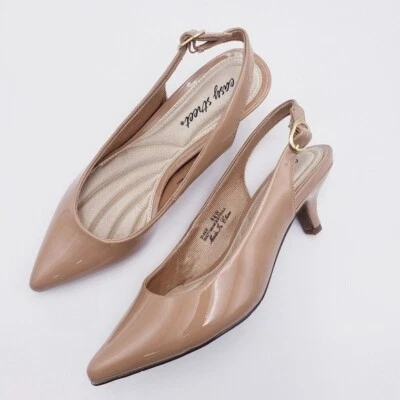 EASY STREET Nude Patent Stretch Gore Faye Biqueira Pontiaguda Stiletto Slingback 8,5 M - Imagem 1 de 4