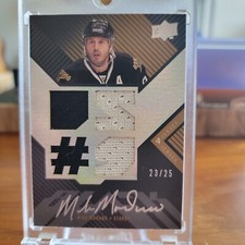 2008-09 UD Black Mike Modano Quad Jersey Auto 23/25 Dallas Stars HOF 