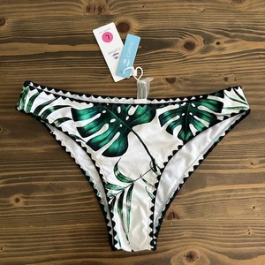Women's Cupshe Palm Leaf Bikini Bottom L White Green NWT Scalloped Edge Pool - Picture 1 of 3