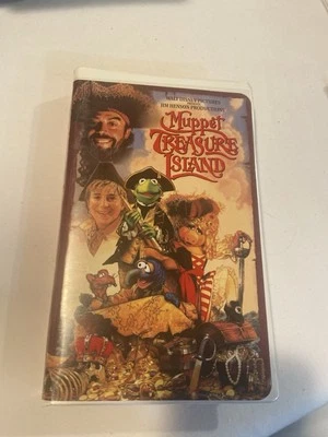 Muppet Treasure Island (VHS, 1996) Clamshell Case Jim Henson Movie  - Image 1 of 3
