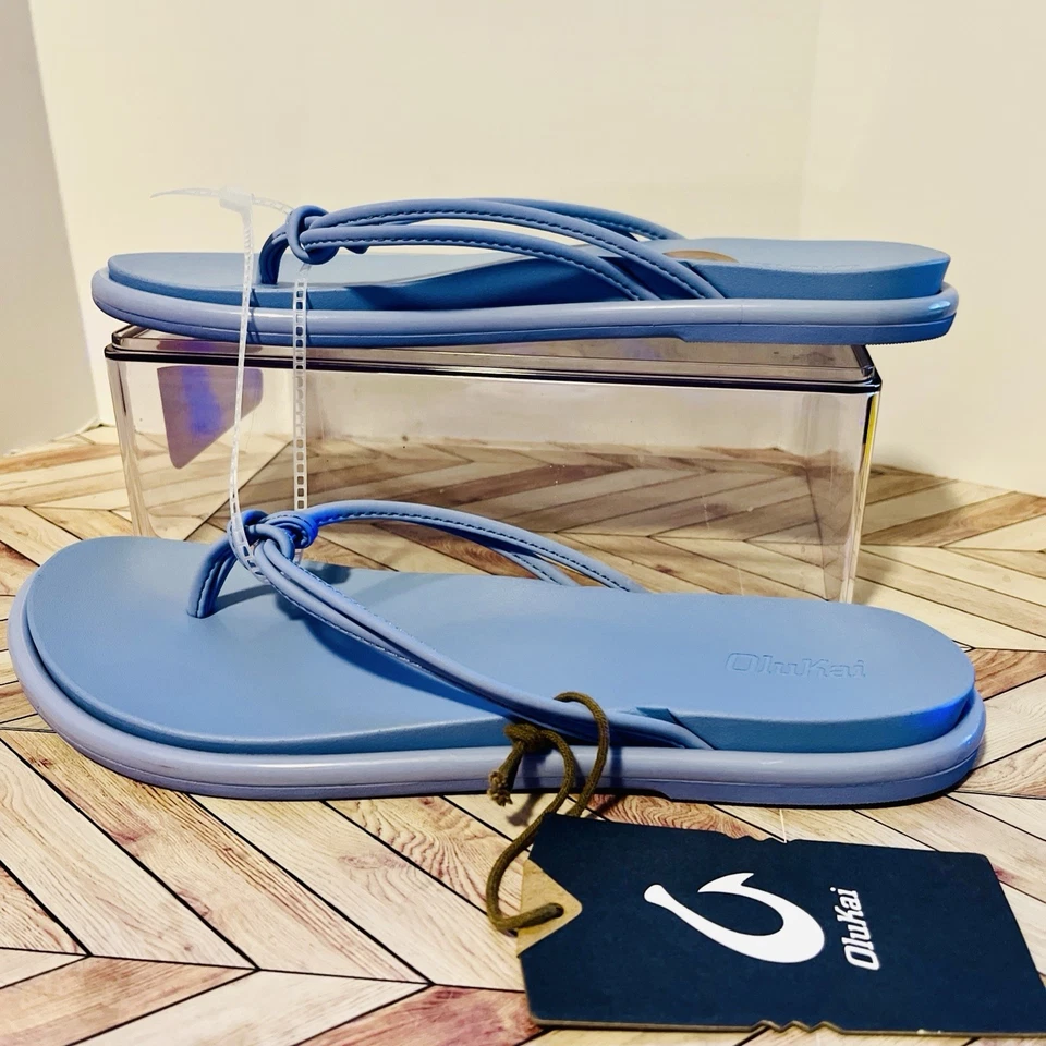 OluKai AKA Sandals Womens Size 9 Cloud Blue Beachwear Flip Flops 20509-3N3N