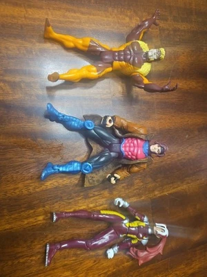 Vtg 1990s Xmen Action Figures Toybiz Gambit Rogue Archangel - Image 1 of 4