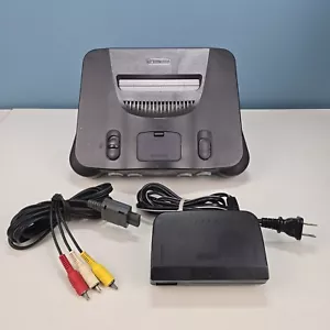 Nintendo 64 Konsole mit Original Netzteil, AV Kabel & Jumper Pak GETESTET FUNKTIONIERT - Bild 1 von 19