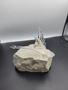 Crystal Handmade Canadian Goose in Flight Paperweight on Marble  - Foto 1 di 6