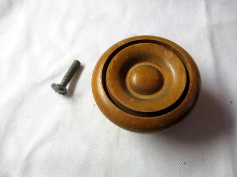 Colonial 2" Dresser Drawer Cabinet Door Maple Wood 1 Pull Knob 1850-1900 Antique Cover