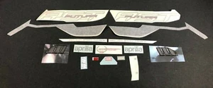 NUEVO JUEGO DE CALCOMANÍAS AP8167404 APRILIA RST 1000 FUTURA STREAM PLATA 2001-2002 GENUINA AP8167404 - Imagen 1 de 6