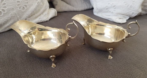 Barker brothers chester silver sauce boats George V Cover