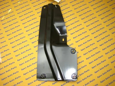 Soporte de guardabarros trasero para conductores Toyota Tacoma Truck 4x4 y pre-corredor con pernos OEM Foto 1 de 4