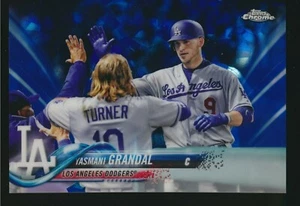 2018 Topps Chrome Sapphire Blue Refractor #320 Yasmani Grandal Dodgers - Picture 1 of 1