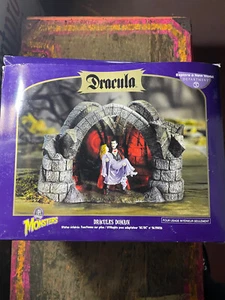 Leichenschauhaus Verkauf: Halloween Universal's Draculas Domäne beleuchtete Szene Abteilung 56 2007 - Bild 1 von 3